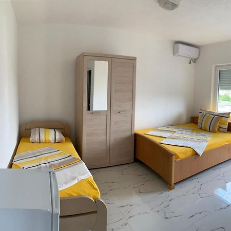 Il Freddo Apartments ウルツィニ エクステリア 写真